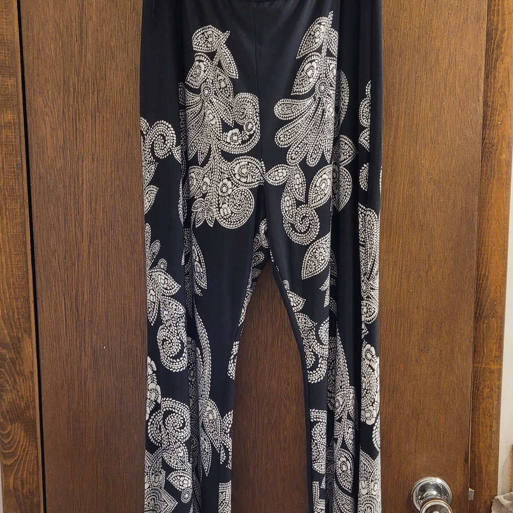 Cato Women’s Size XLARGE Wide Leg Palazzo Pull On Pants Black & White FLOWY BOHO